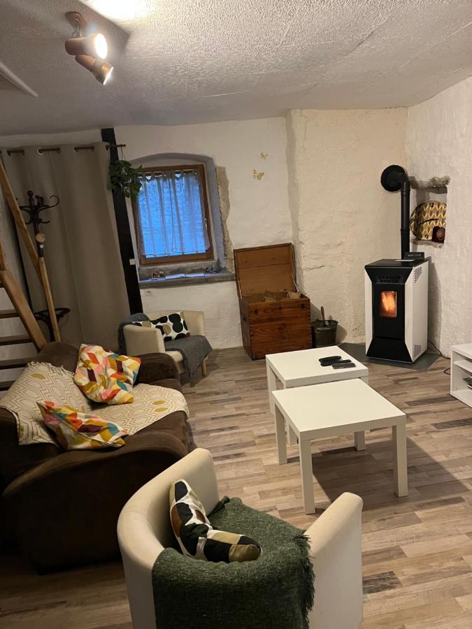 Gite Des Reculees Ladoye-sur-Seille Экстерьер фото